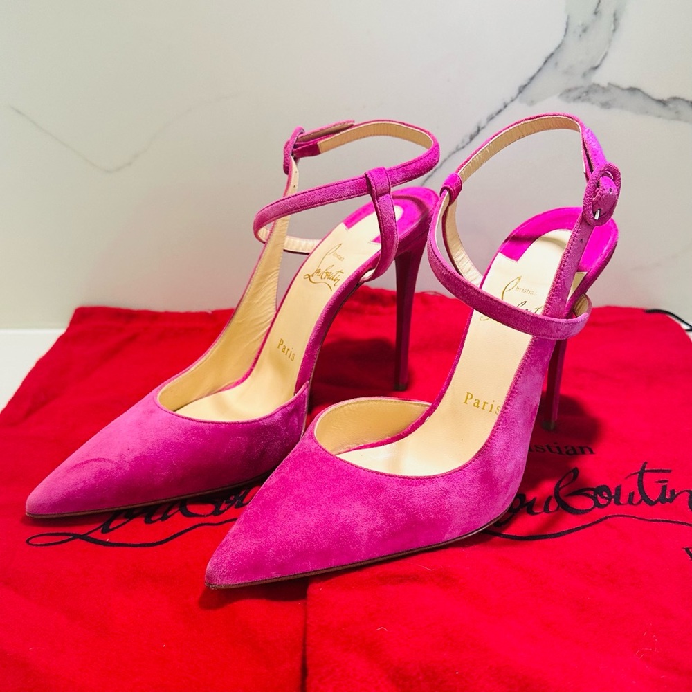 CHRISTIAN LOUBOUTIN JENLOVE SUEDE HIGH HEEL PUMPS
